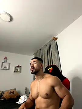 Ezzio Scolaro online show from November 2025 01:53:02 AM