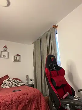 Ezzio Scolaro online show from February 2026 12:01:02 PM