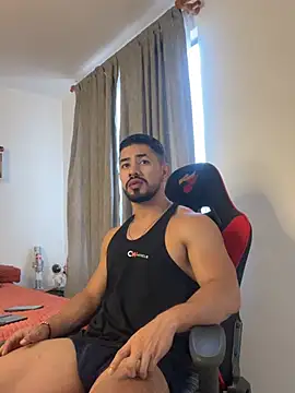 Ezzio Scolaro online show from March 2026 09:48:01 PM