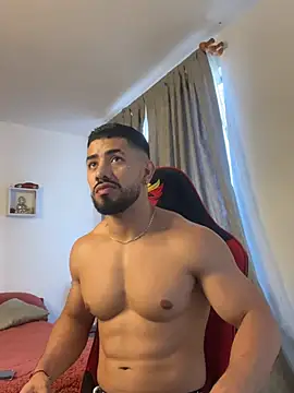 Ezzio Scolaro online show from January 2026 08:12:01 PM