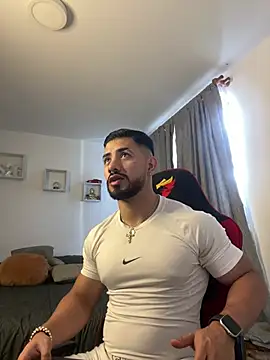 Ezzio Scolaro online show from March 2026 09:05:02 PM