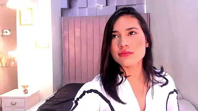 GeorginaFit online show from November 2025 07:46:02 PM