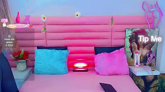 Snapshot of miss_dania75 chatting on November 2025 04:43:02 PM miss dania75 online show from November 2025 04:43:02 PM