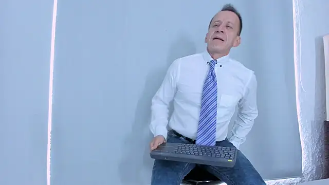  axelking  online show from November 2025 11:46:03 AM