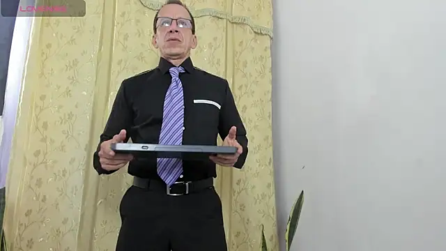 axelking  online show from May 2026 11:52:01 AM