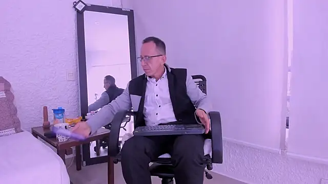  axelking  online show from February 2026 11:32:01 AM