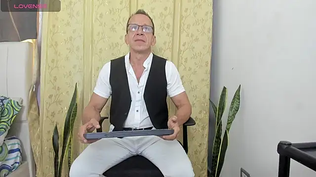  axelking  online show from July 2026 11:50:02 AM