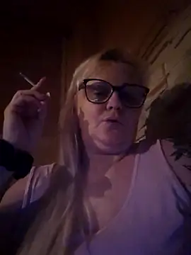 NieMaJazdyBezGwiazdy7883 online show from December 2025 06:31:01 PM