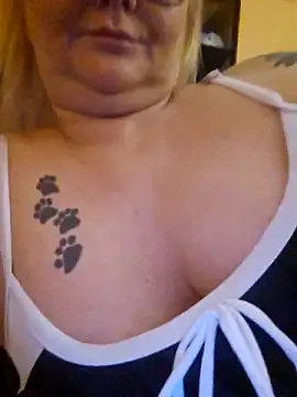 NieMaJazdyBezGwiazdy7883 online show from November 2025 06:45:01 PM