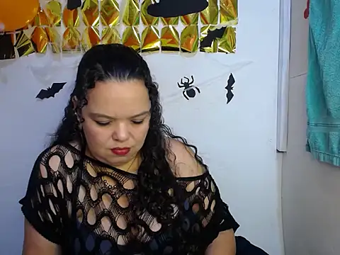 Snapshot of cherry_blond chatting on October 2025 04:41:02 PM cherry blond online show from October 2025 04:41:02 PM