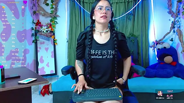 lucessita online show from October 2025 02:12:01 AM