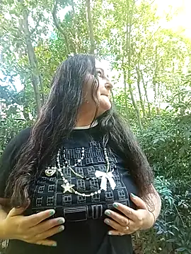 Snapshot of Bella_862 chatting on June 2026 07:28:02 AM Bella 862 online show from June 2026 07:28:02 AM
