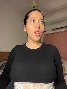 Nhefertary online show from April 2026 10:49:01 PM