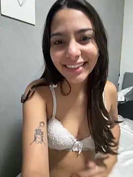 liz maciel online show from November 2025 01:31:01 AM