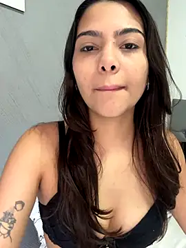 liz maciel online show from October 2025 04:30:01 PM