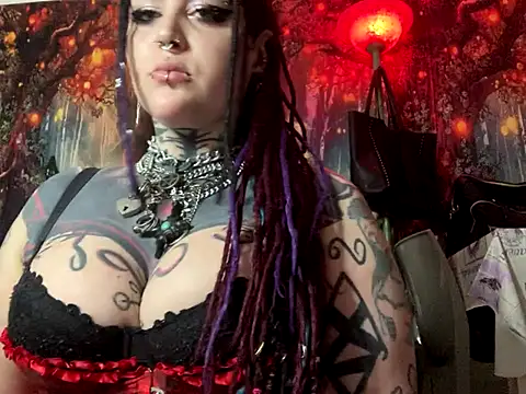 nyxvelon online show from October 2025 08:41:02 PM