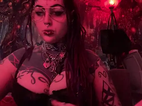 nyxvelon online show from November 2025 01:59:01 PM