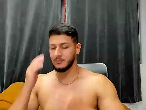 jasonshaw25 online show from December 2025 05:50:02 PM