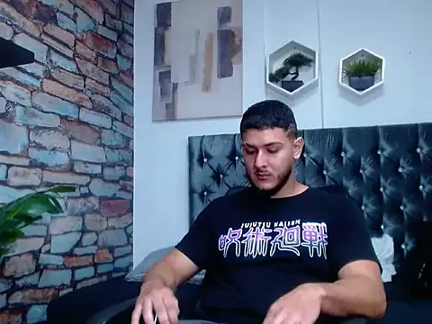 jasonshaw25 online show from January 2026 10:13:01 PM