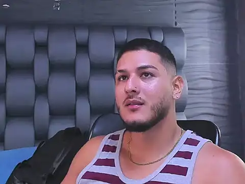 jasonshaw25 online show from November 2025 06:12:02 PM