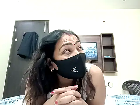 Snapshot of horny_milf_couple chatting on October 2025 04:26:02 PM horny milf couple online show from October 2025 04:26:02 PM