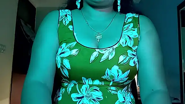 horny milf couple online show from June 2026 07:58:02 PM