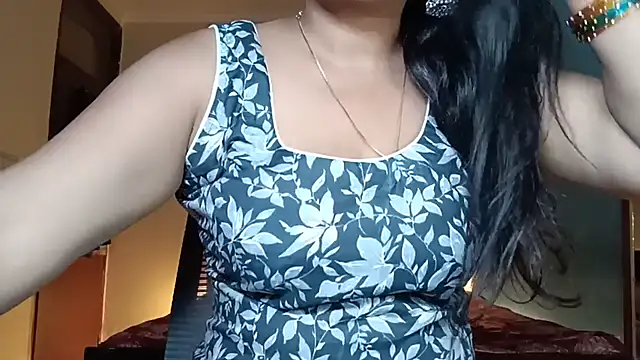 horny milf couple online show from June 2026 08:58:02 PM