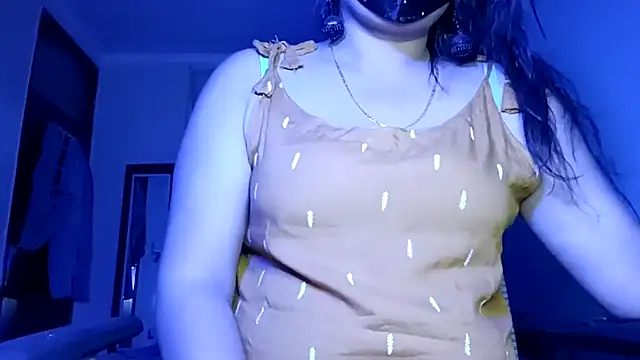 horny milf couple online show from May 2026 08:23:01 PM