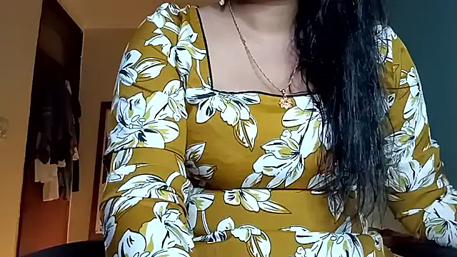 horny milf couple online show from May 2026 06:02:01 PM