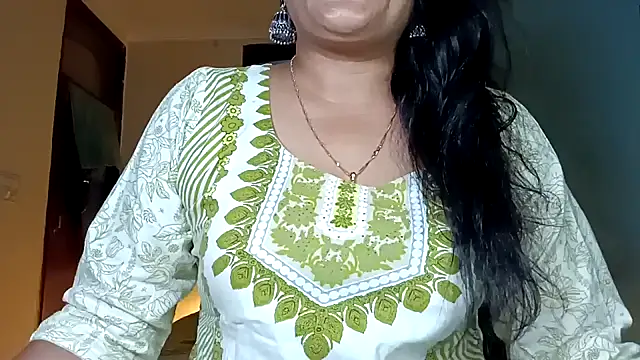 horny milf couple online show from June 2026 09:27:02 PM