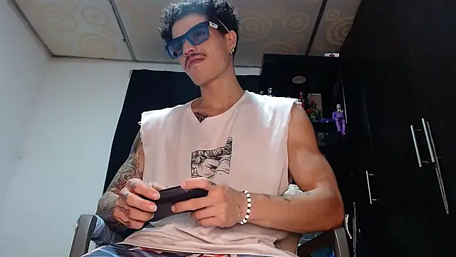 imsammytop online show from December 2025 01:54:02 AM