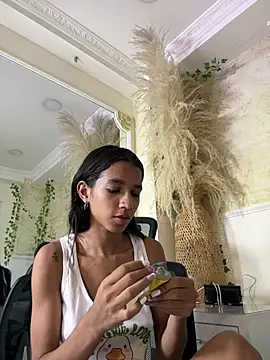 Snapshot of ScarletEvanss_ chatting on July 2026 10:59:01 AM ScarletEvanss online show from July 2026 10:59:01 AM