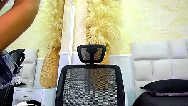 ScarletEvanss  online show from March 2026 11:12:02 AM