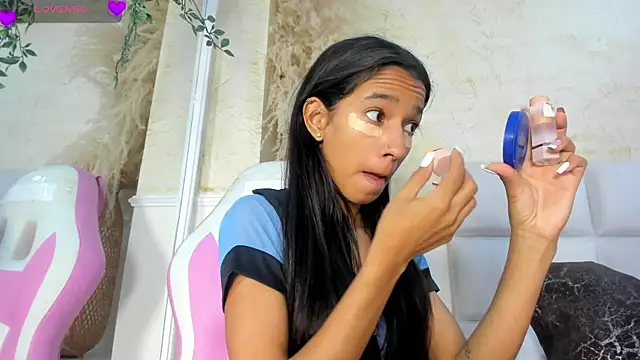 Snapshot of ScarletEvanss_ chatting on July 2026 10:45:01 AM ScarletEvanss online show from July 2026 10:45:01 AM