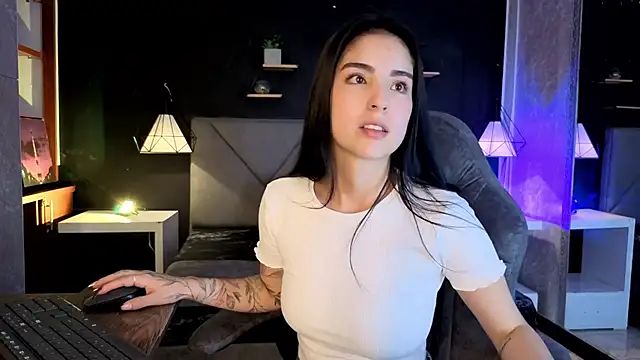 Snapshot of giapearl25 chatting on November 2025 01:32:02 AM giapearl25 online show from November 2025 01:32:02 AM