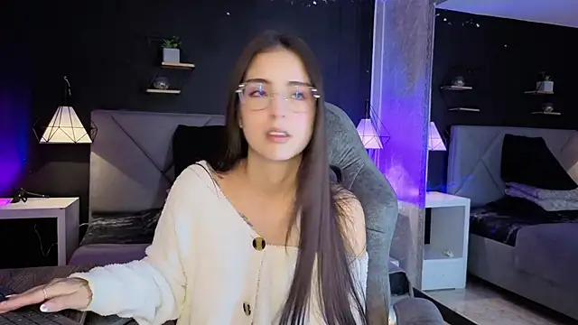 giapearl25 online show from October 2025 12:29:02 PM