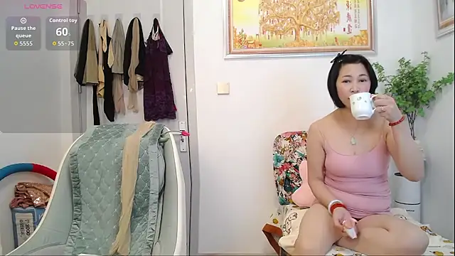 Snapshot of selinajuan chatting on February 2026 11:35:01 PM selinajuan online show from February 2026 11:35:01 PM