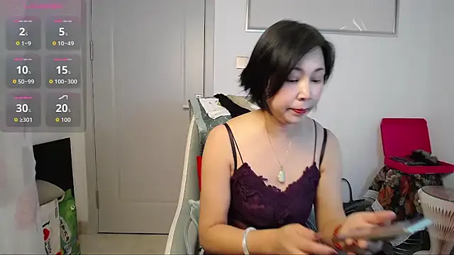 Snapshot of selinajuan chatting on November 2025 11:31:02 PM selinajuan online show from November 2025 11:31:02 PM