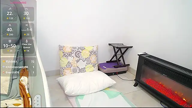 Snapshot of selinajuan chatting on December 2025 01:59:02 AM selinajuan online show from December 2025 01:59:02 AM