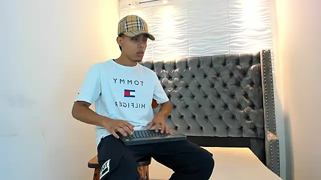 JACCOCK 4 online show from November 2025 03:43:02 AM