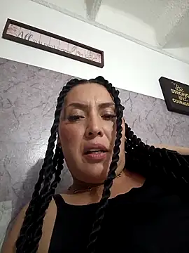 Snapshot of Nina-Velour chatting on October 2025 01:48:01 AM Nina-Velour online show from October 2025 01:48:01 AM