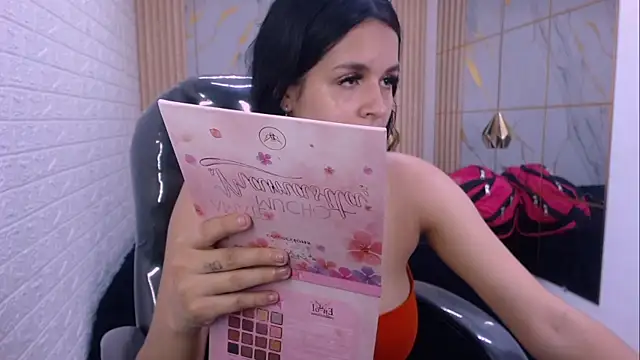 Snapshot of neiti_milk chatting on December 2025 02:12:02 AM neiti milk online show from December 2025 02:12:02 AM