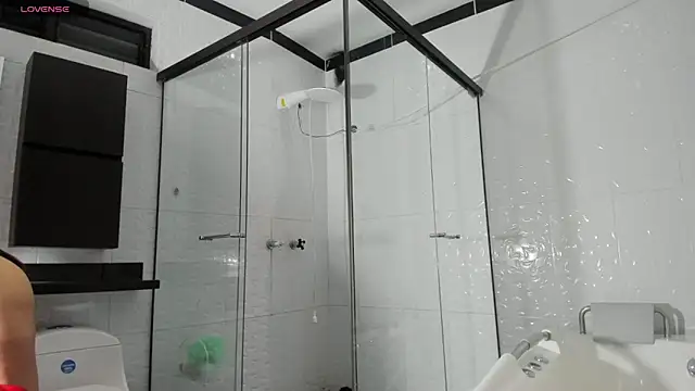 jilary  clinton online show from January 2026 02:16:02 AM