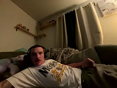AverageMaleJay online show from January 2026 05:25:01 AM