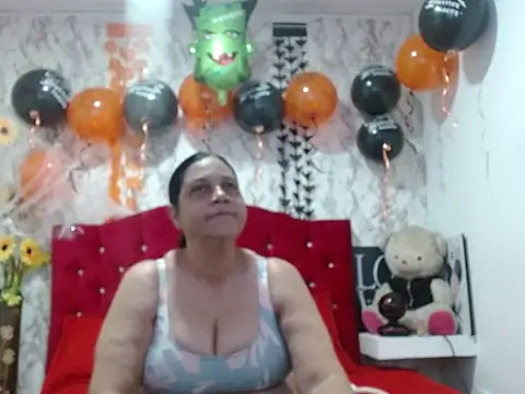 DannaLanegra2 online show from October 2025 04:42:02 PM