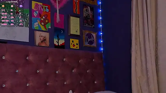 kimhilton  online show from March 2026 03:43:01 AM