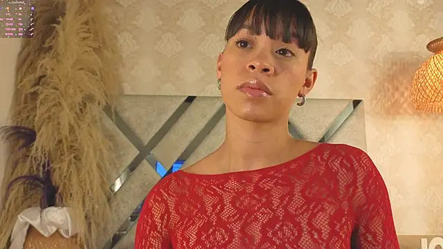 kimhilton  online show from November 2025 03:32:01 AM