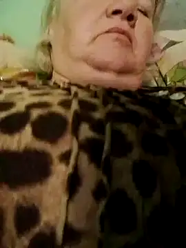 LusiyaGold5 online show from October 2025 01:08:01 AM