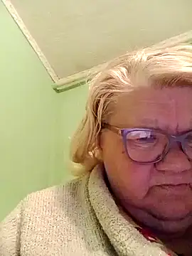 LusiyaGold5 online show from May 2026 10:59:02 PM