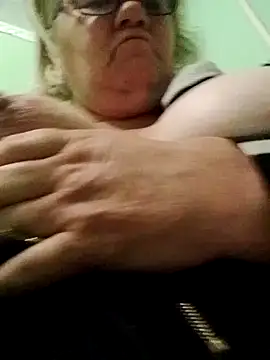 LusiyaGold5 online show from October 2025 09:59:02 PM